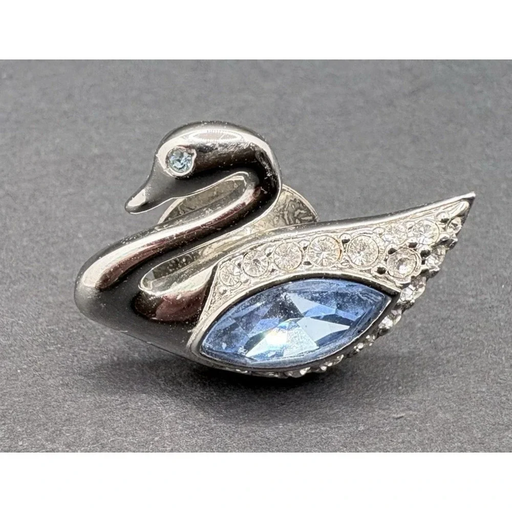 Vintage Swarovski Swan Tie Tack Blue Clear Crystals Silver Tone Swan‎ Signed